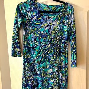 Three quarter sleeve Lilly dress EUC Xs